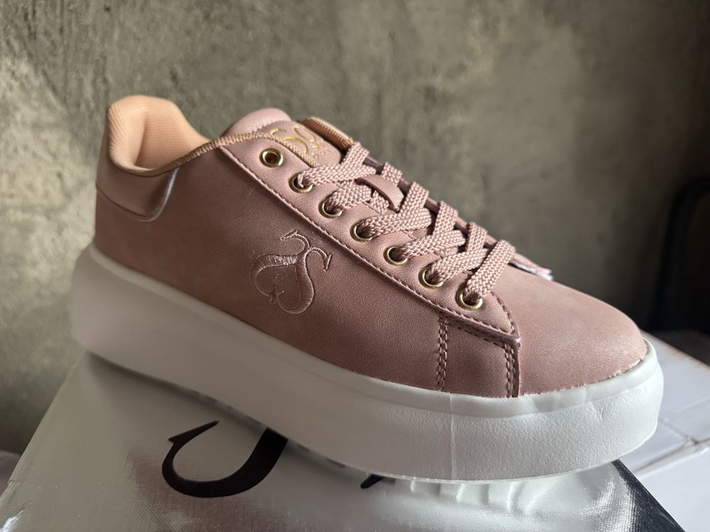Отдам кроссовки Soprani sport