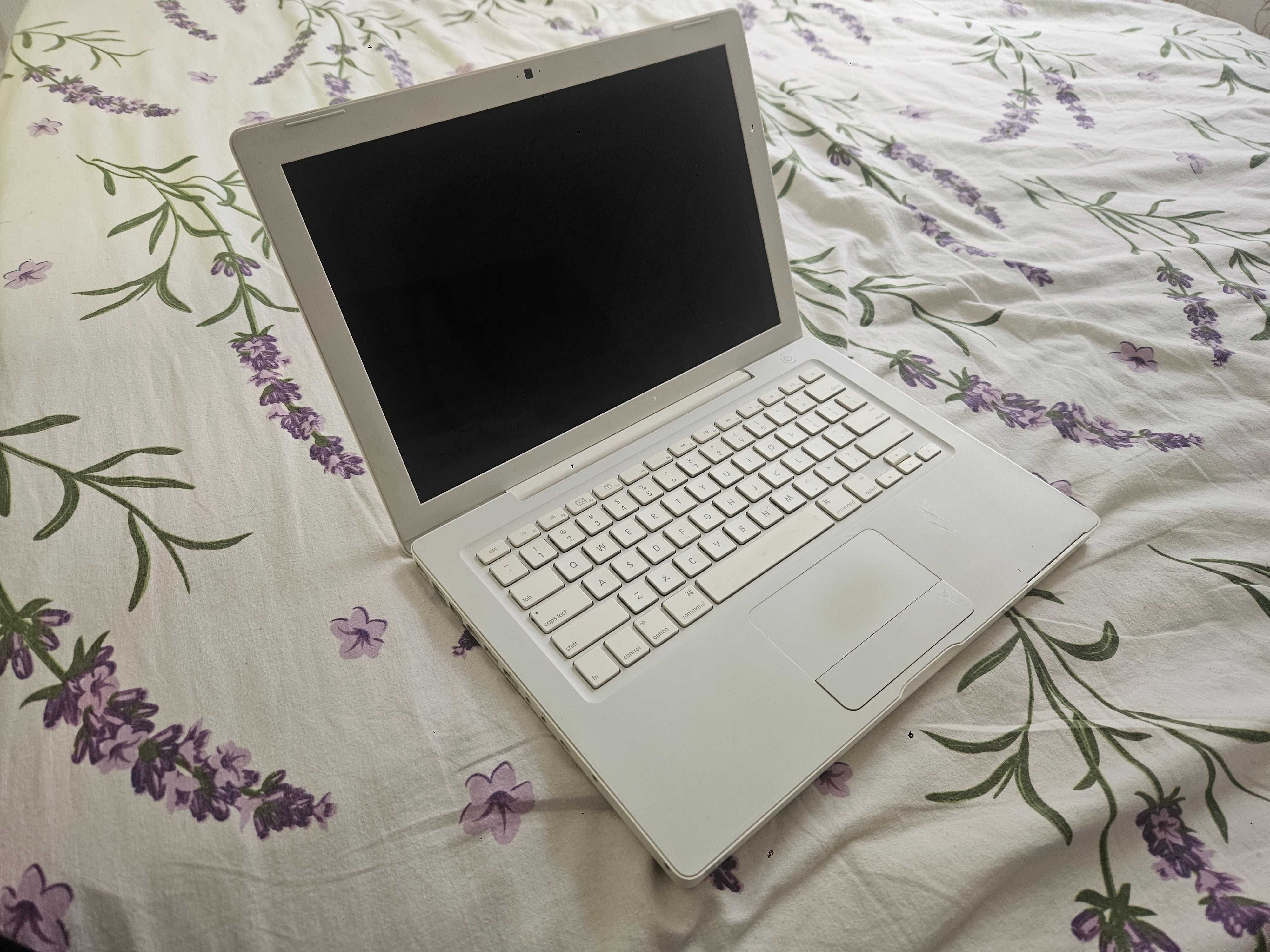 Продам ноутбук Apple MacBook в Алматы - Можно купить недорого! Б/У