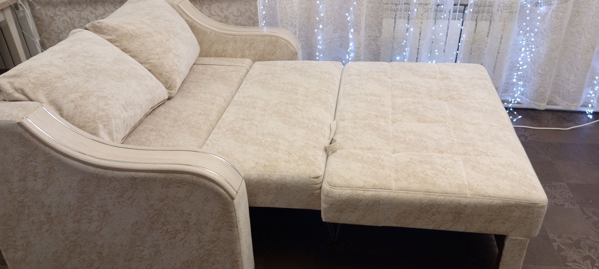 Продам раскладной диванчик, 1.5 м ширина
