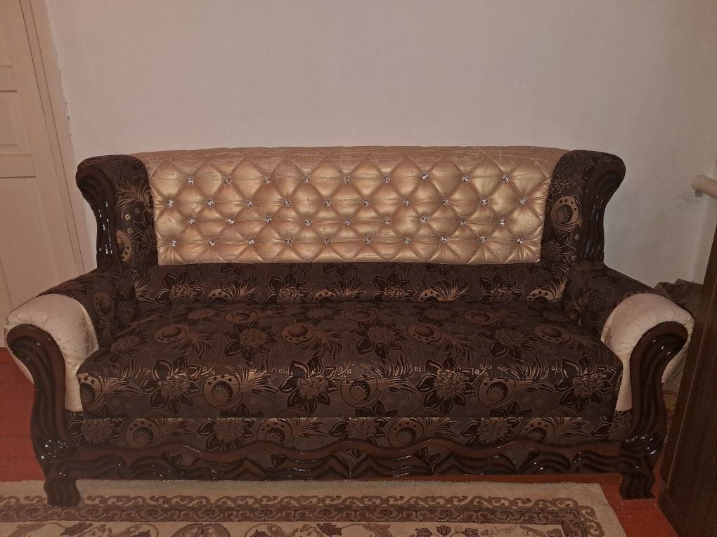 Диван с креслами