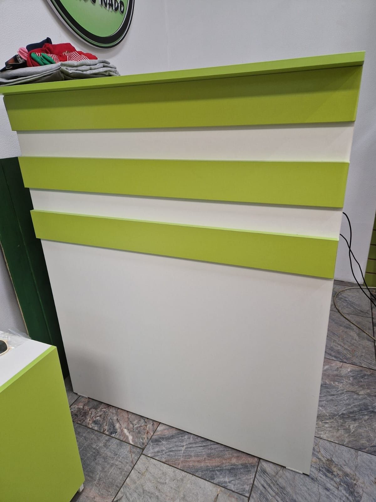 Респешн 100×50×120 в отличном состоянии