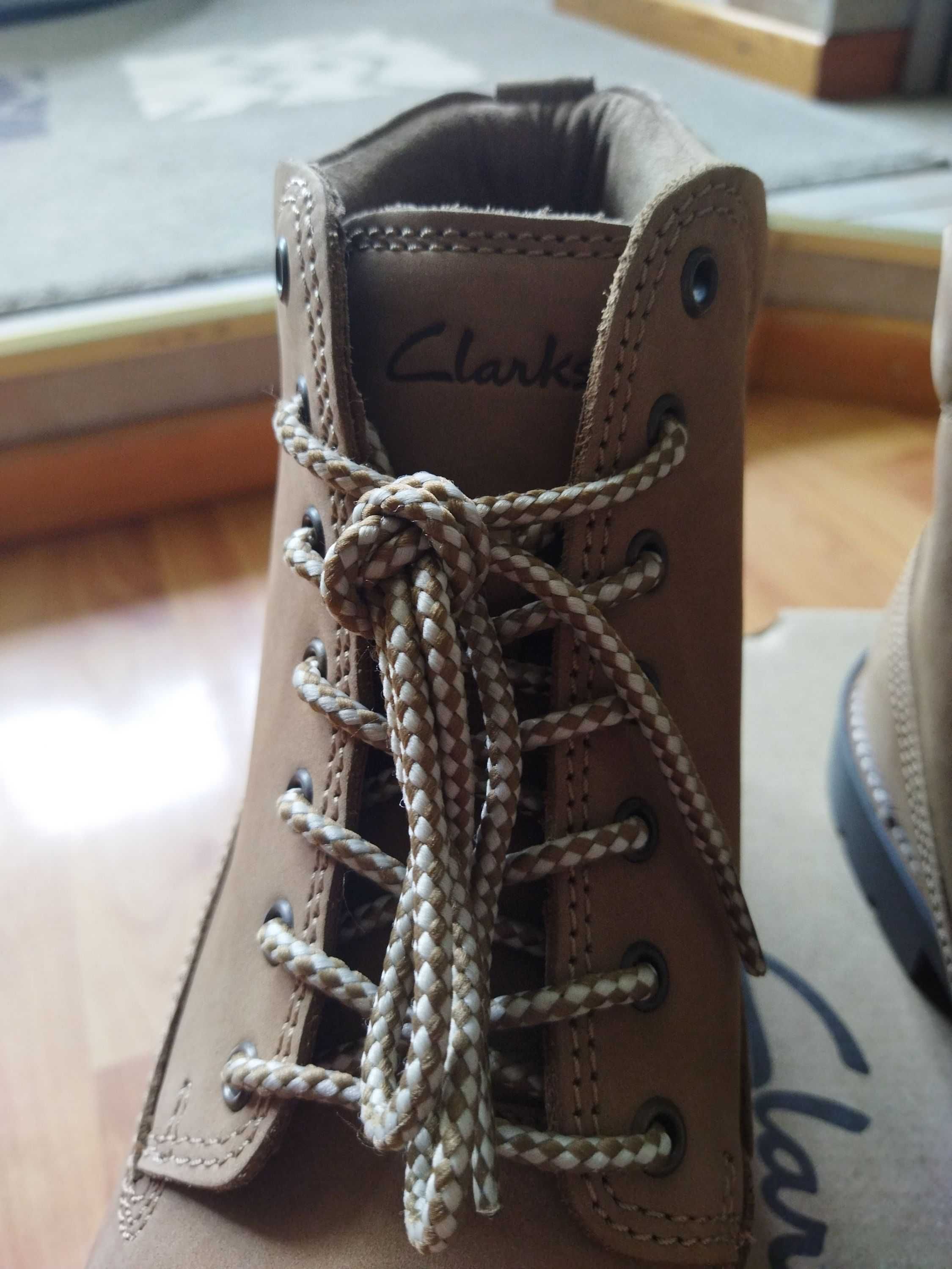 Ботинки Clarks (Великобритания),нубук,оригинал,новые,р-р 43