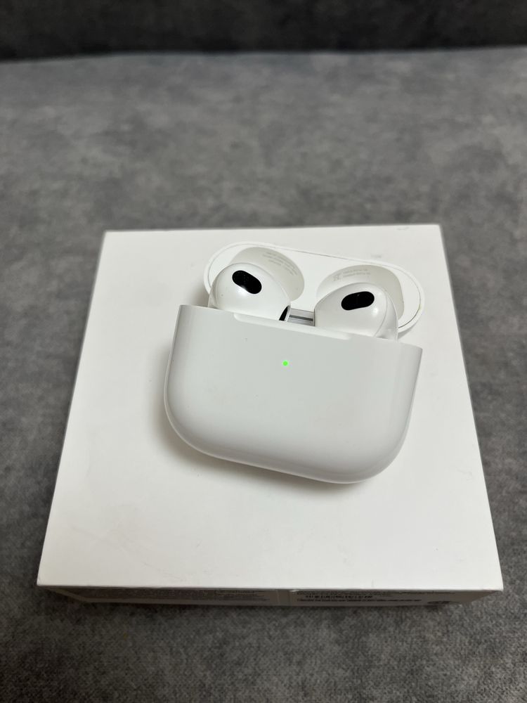 наушники Apple AirPods 3