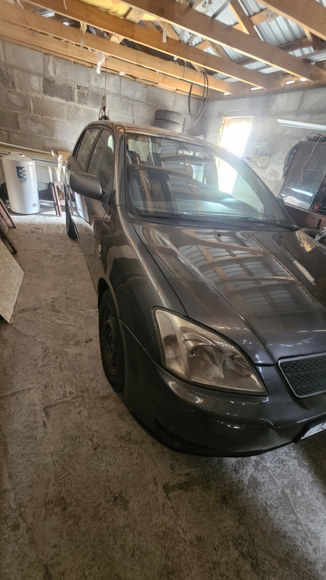 Срочно Продам тайотта каролла
