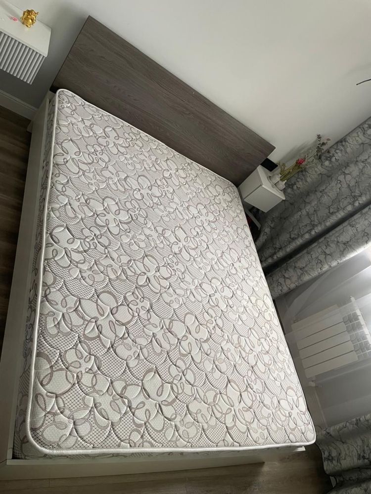 Продаю кровать 1,60*2,00