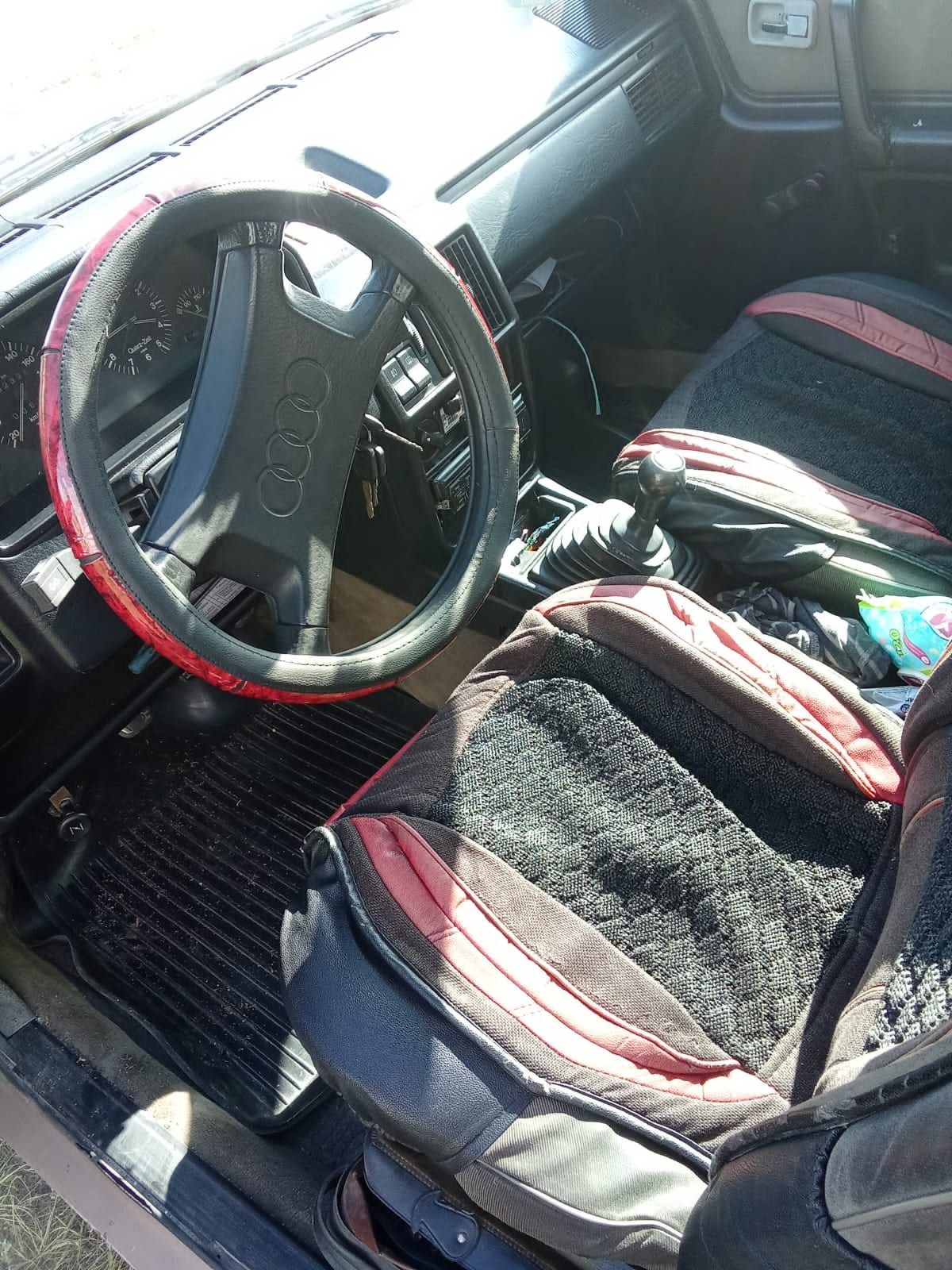 Аытомобиль AUDI 100 в хорошем состоянии