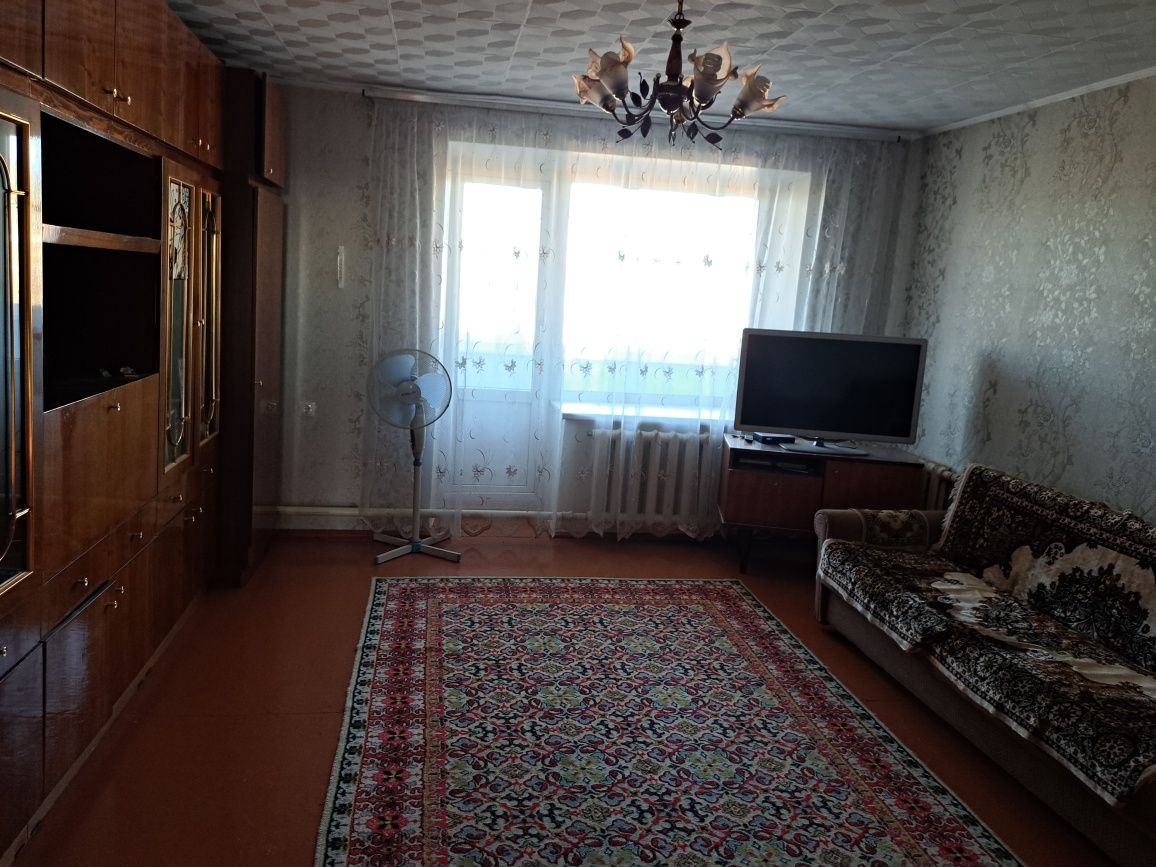 ПРОДАМ ЗХ  комнатную квартиру мкр Горный