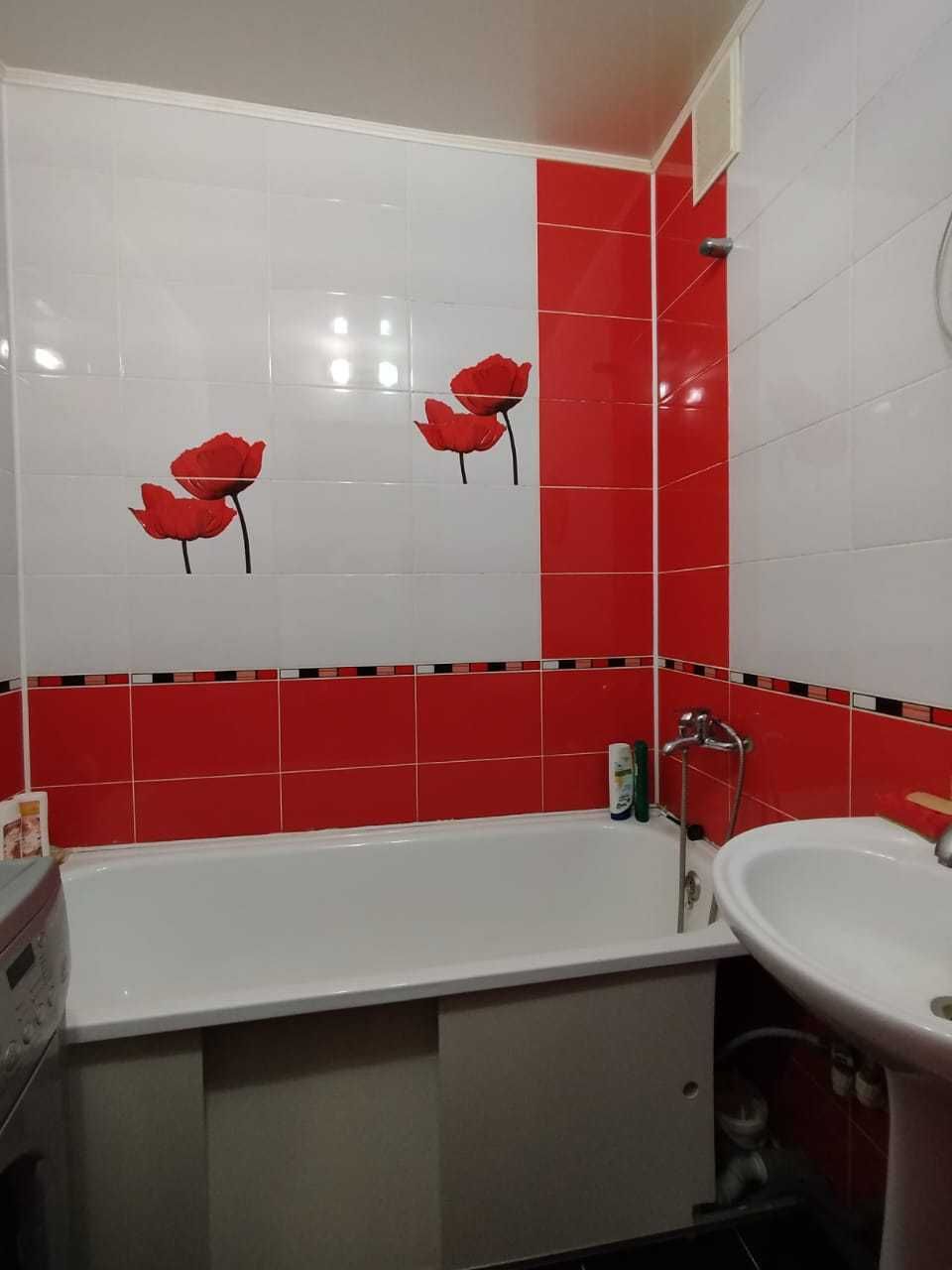 Продам 2хкомнатную ленинградку в центре