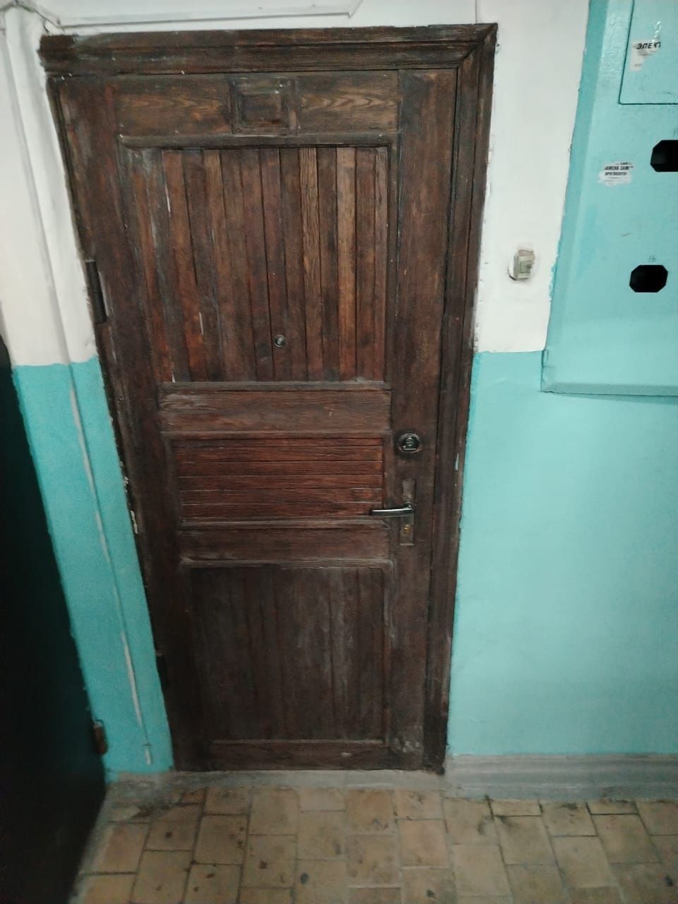 Дверь продам металл
