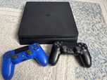 Продам PS 4 slim с играми.