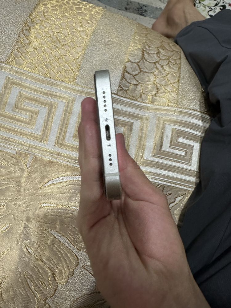 iPhone 13 128gb идеал