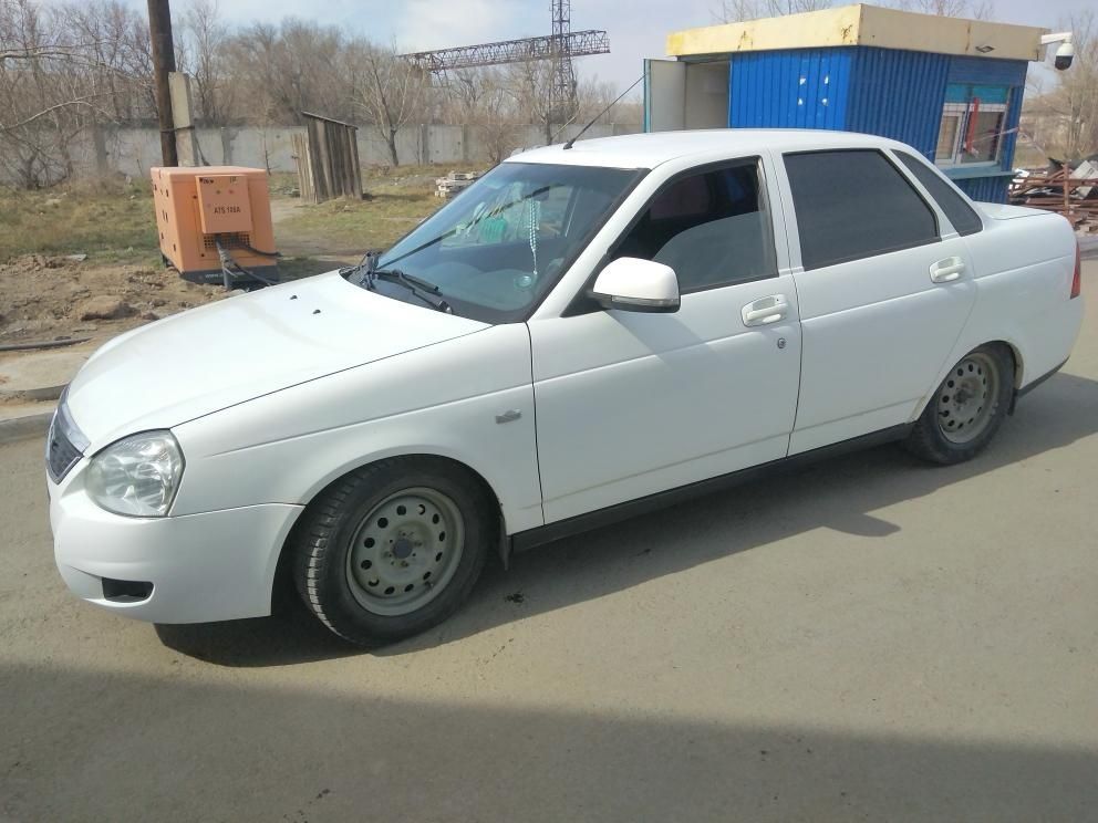 Продам автомобиль Лада Приора