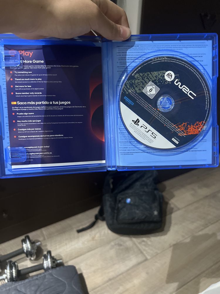 Отличная игра про гонки.Играл только один раз!