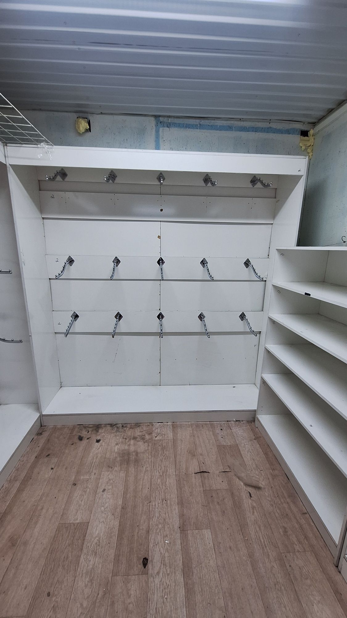 Продается полки для детской одежды