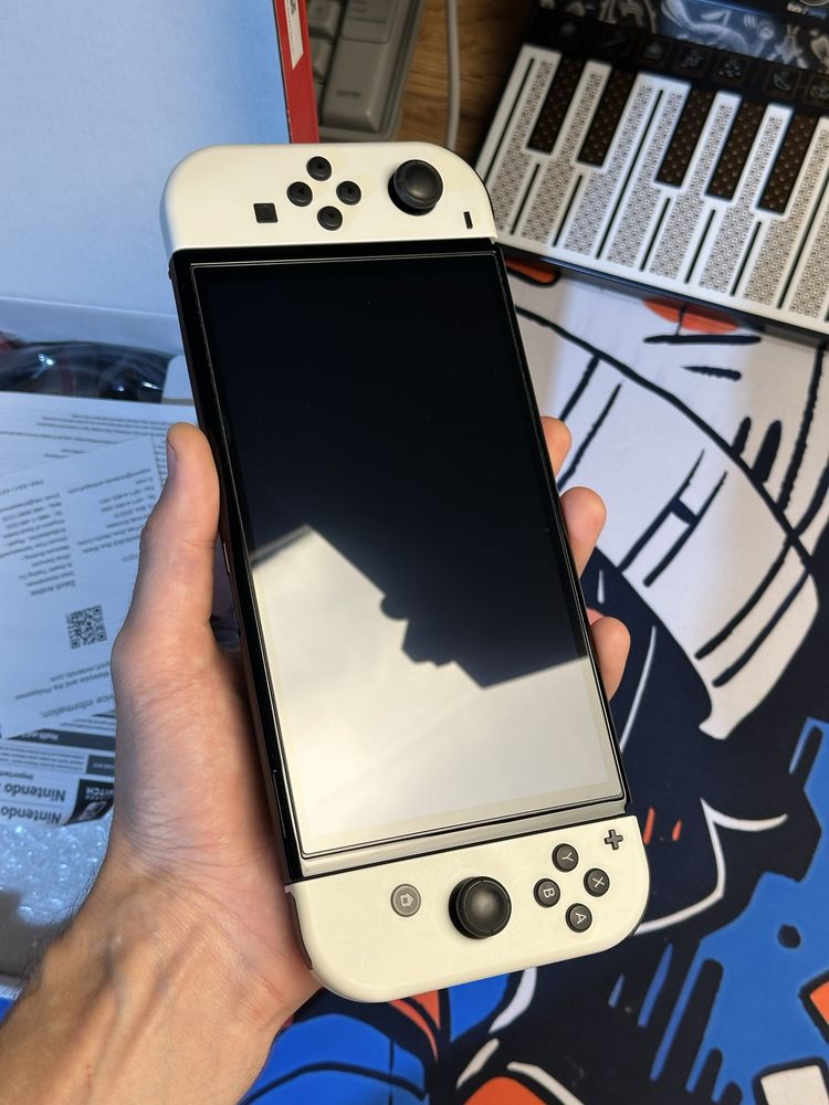 Прошитый Nintendo Switch OLED 25 игр