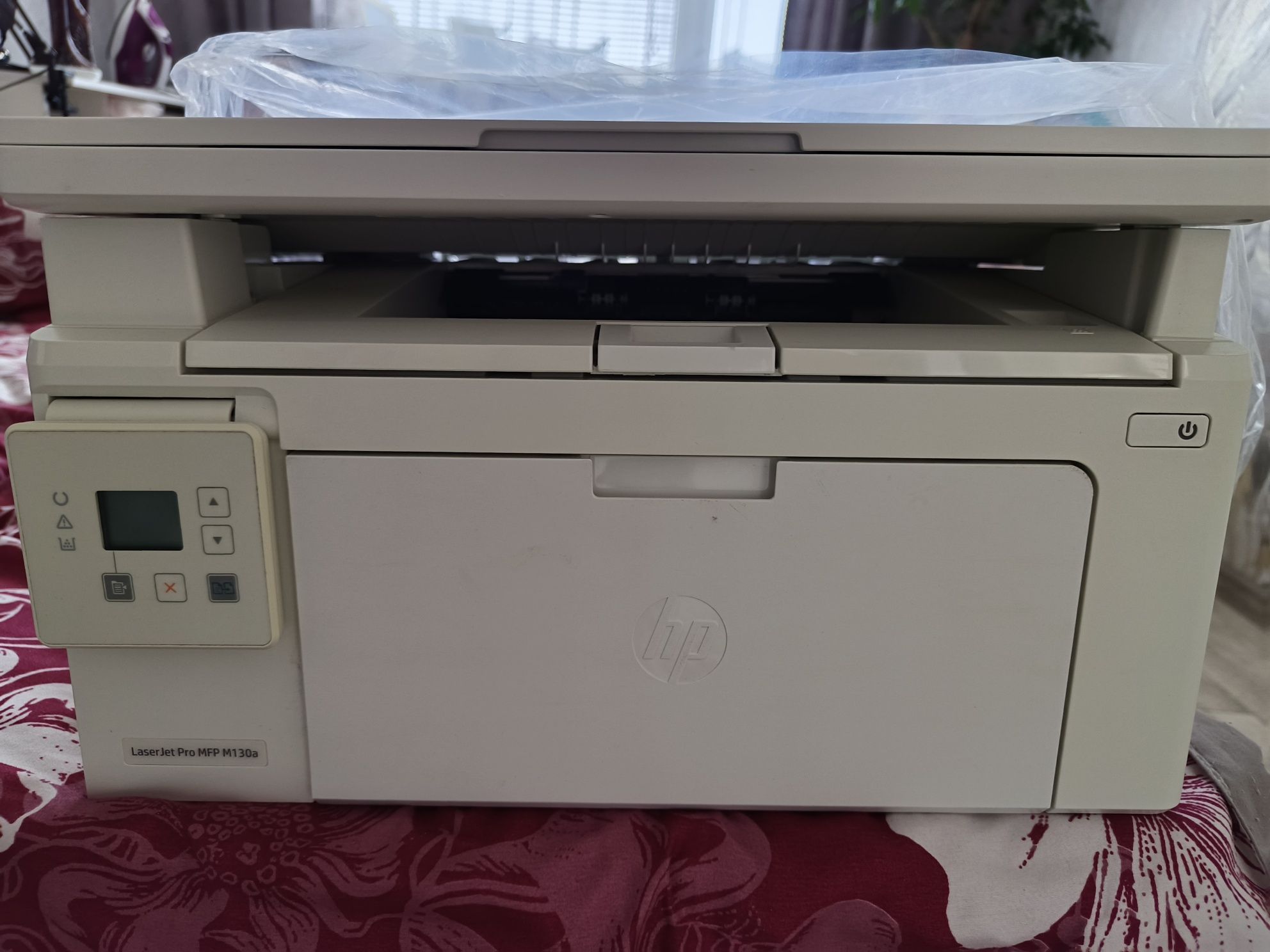 Продам принтер б/у черно-белый, HP МФУ Lazer jet