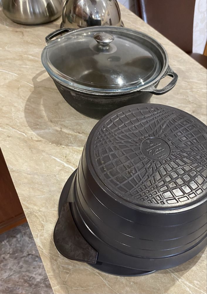 Продам Посуду чайник и кастрюлю