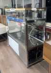 Продам срочно большой витринный холодильник