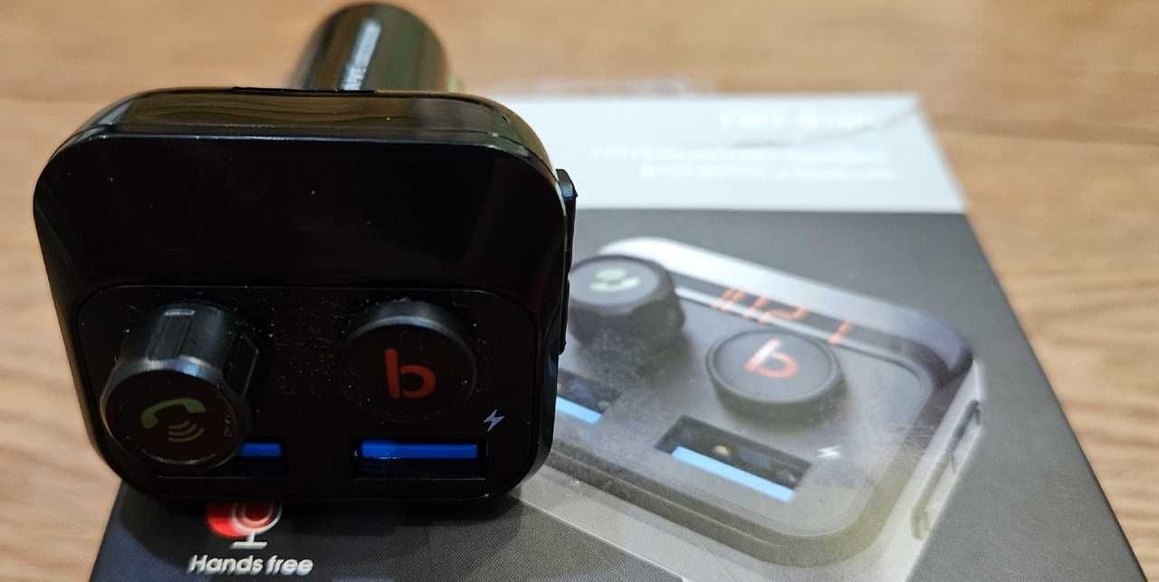 FM-трансмиттер (модулятор) Ritmix FMT-B100  Bluetooth 5.0