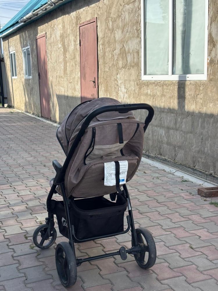 продается коляска