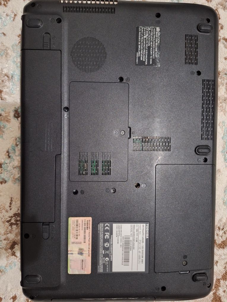 На запчасти ноут Toshiba