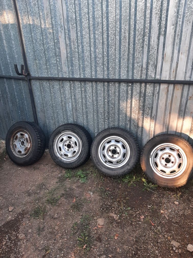 Продам диски с резиной