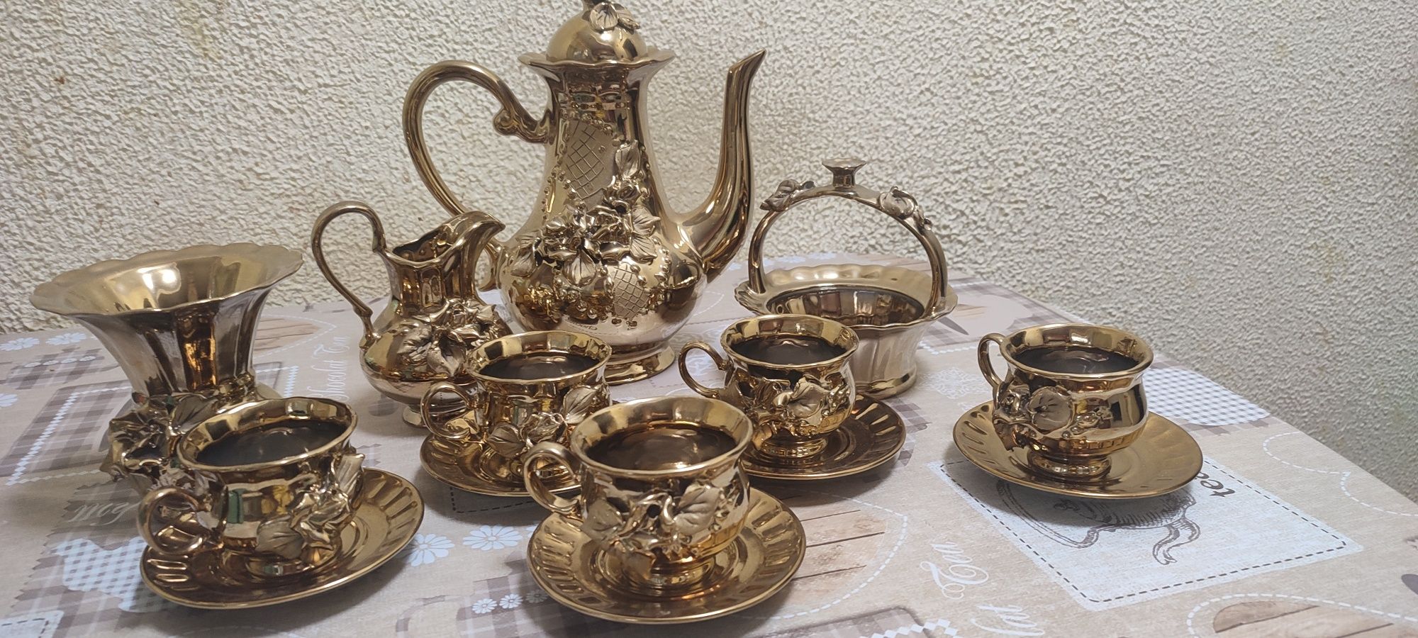 Кофейный сервиз Золотые розы СССР