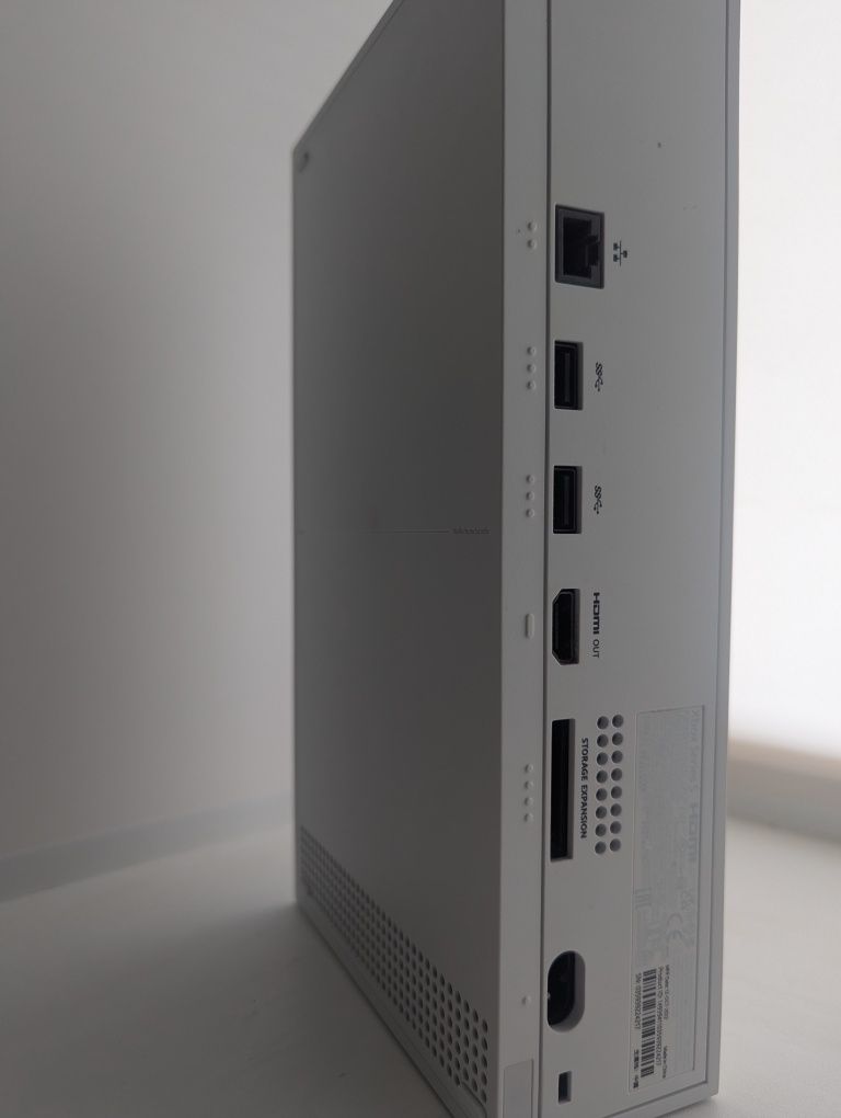 Xbox Series S + геймпад GameSir G7 SE (с датчиками Холла)