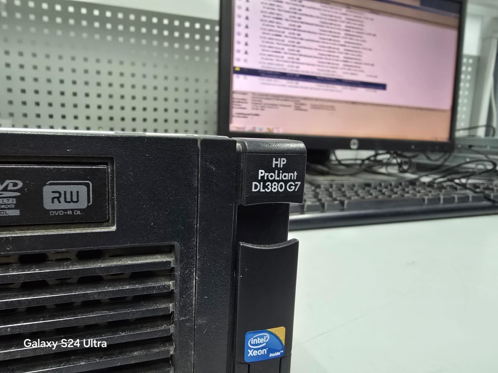 Сервер HP DL380 G7