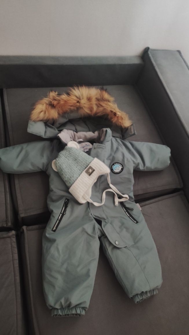 Продам детский зимний комбинезон