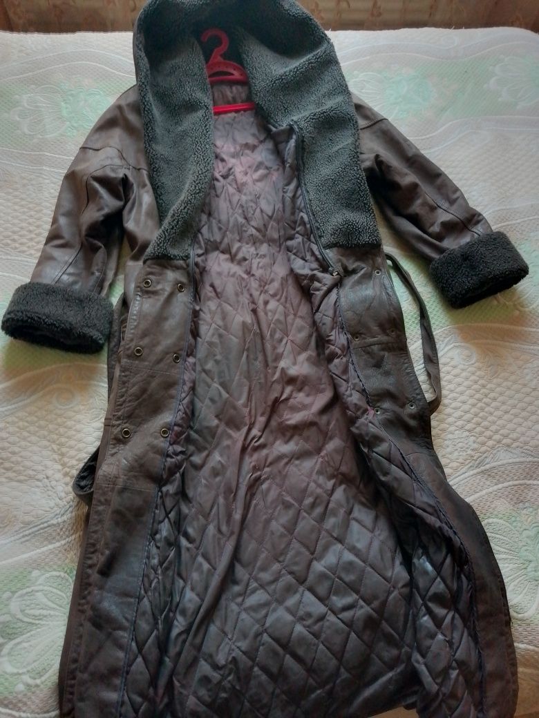 Плащ женский кожаный
