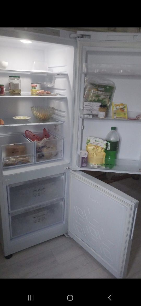 Продам  холодильник в отличном состоянии
