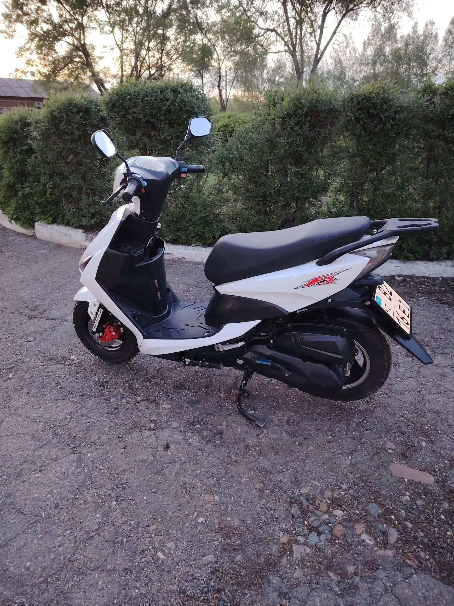 Скутер AiLi 49cc