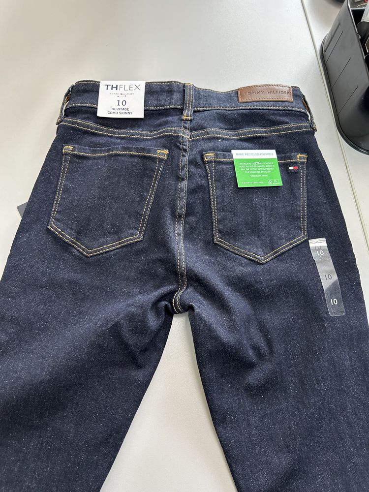 Джинсы Tommy Hilfiger