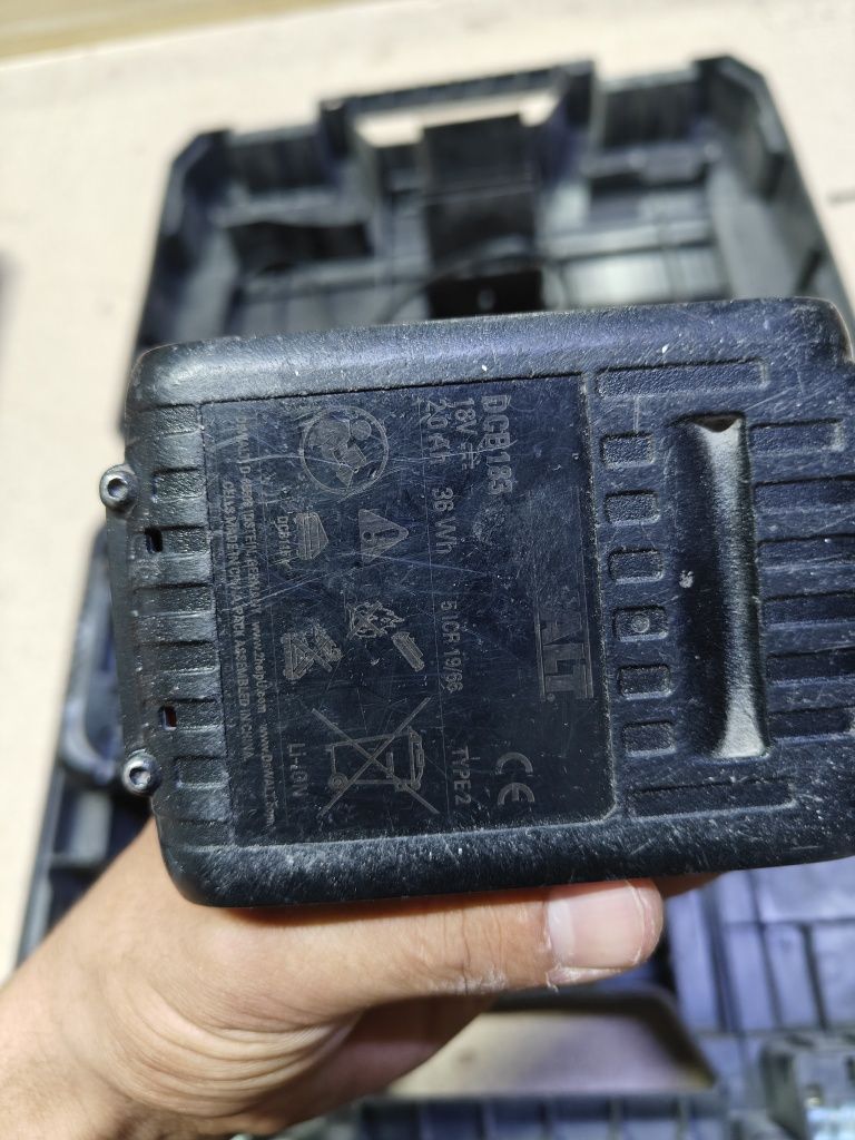 DeWalt 50000 тг жаксы жагдайда ыстеп тур кнопкасы