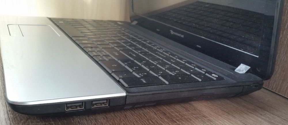 ноутбук Packard Bell +сумка+ мышка новая
