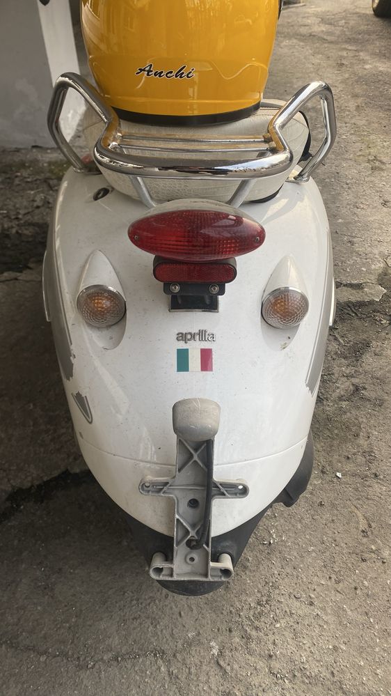 Скутер ( мопед ) Aprilia Mojito Априлия