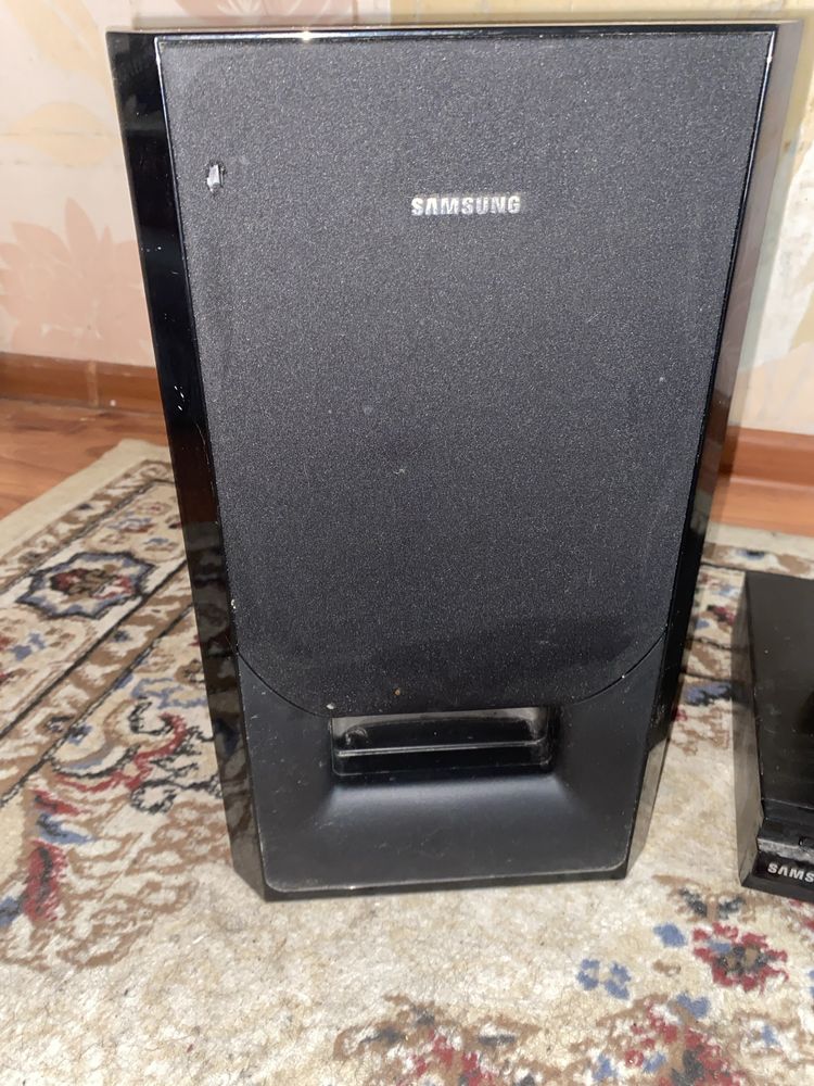 Домашний кинотеатр Samsung (HT)