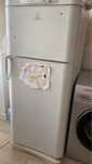 продаю холодильник indesit в хорошем состояний
