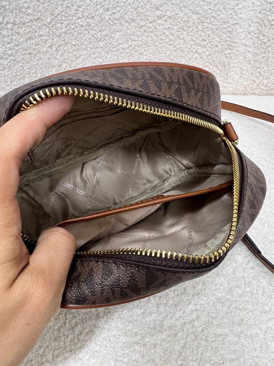 Сумка Michael Kors в фирменной подарочной коробке
