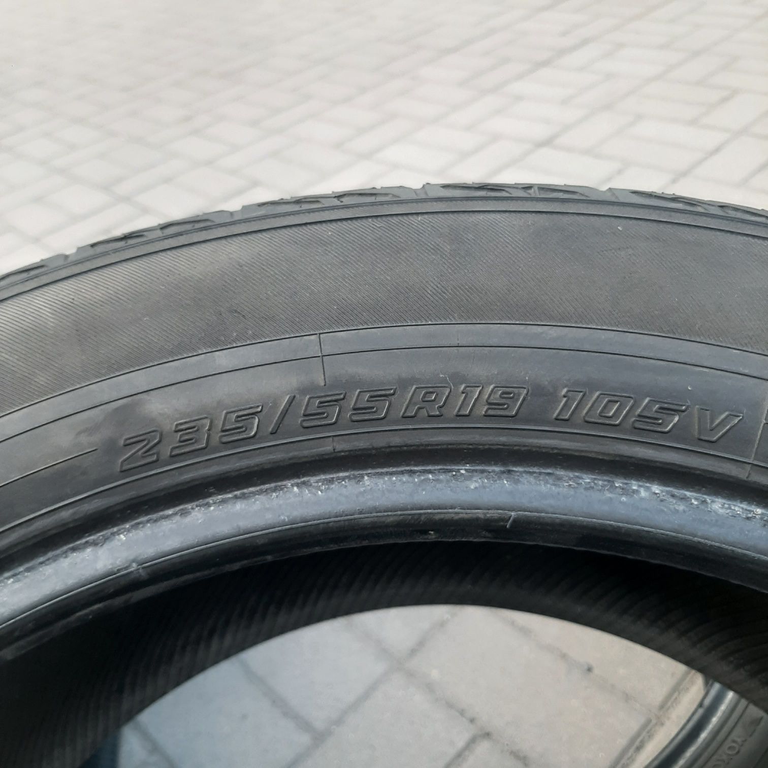 Продам 235 55 r19 комплект за 16тыс