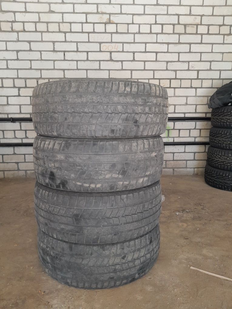Продам шина всесезонка  215/55 R17