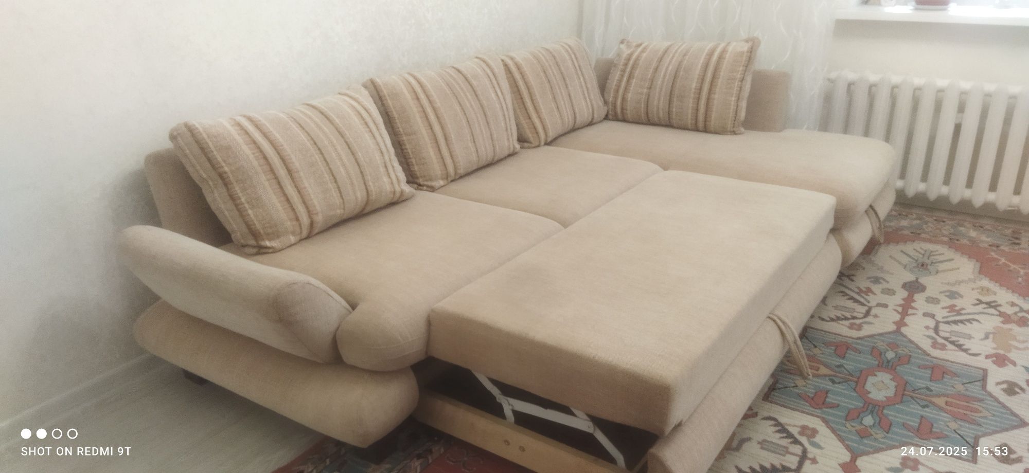 Продам раскладной диван с креслом