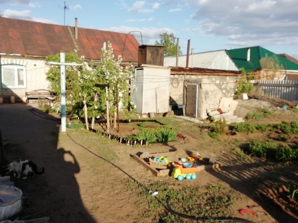 Продам или обменяю на квартиру в городе  Павлодаре  4-х комнатный дом