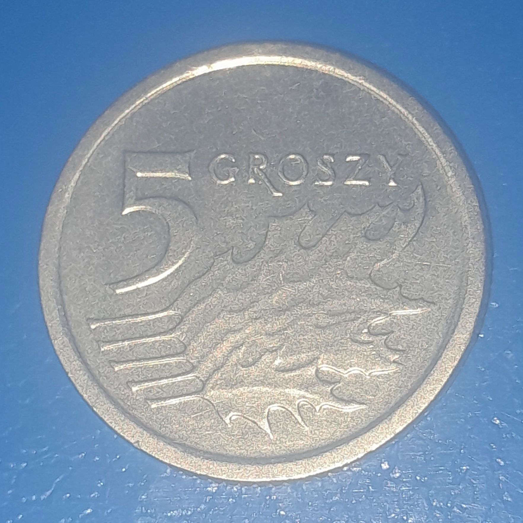 Продам Монеты разные.