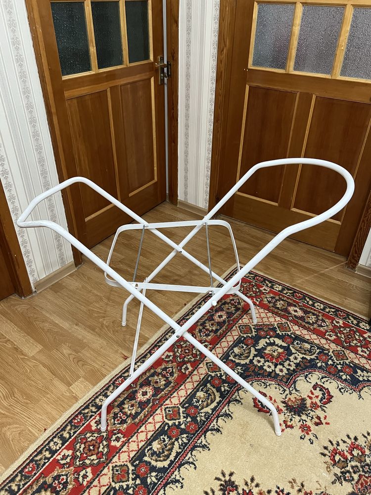 Подставка под ванночку