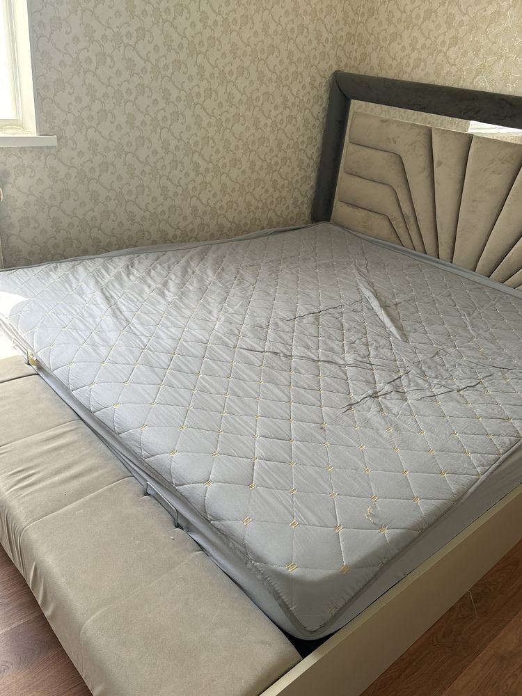 Продается спальный диван.