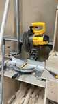 Торцовочная пила DeWALT DW 714-ks