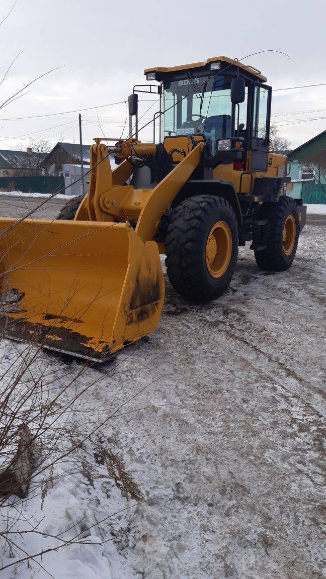 Услуги погрузчика 2 куба