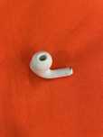 Продам один правый наушник Air Pods Pro 1